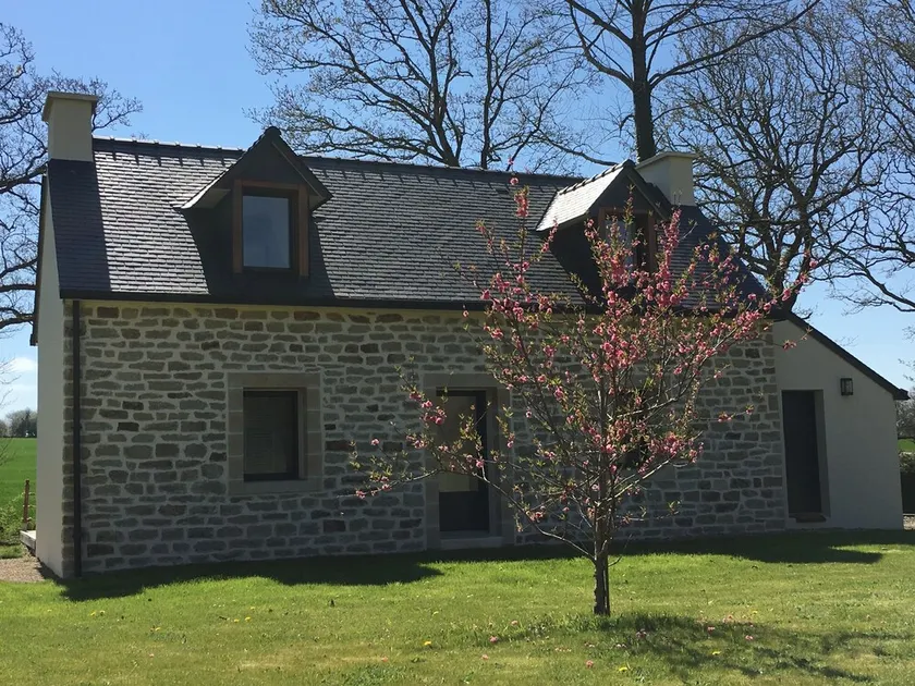 Charming cottage renovated to nine, near Locronan and Beaches at 4km, 3 Stars * - Image 1