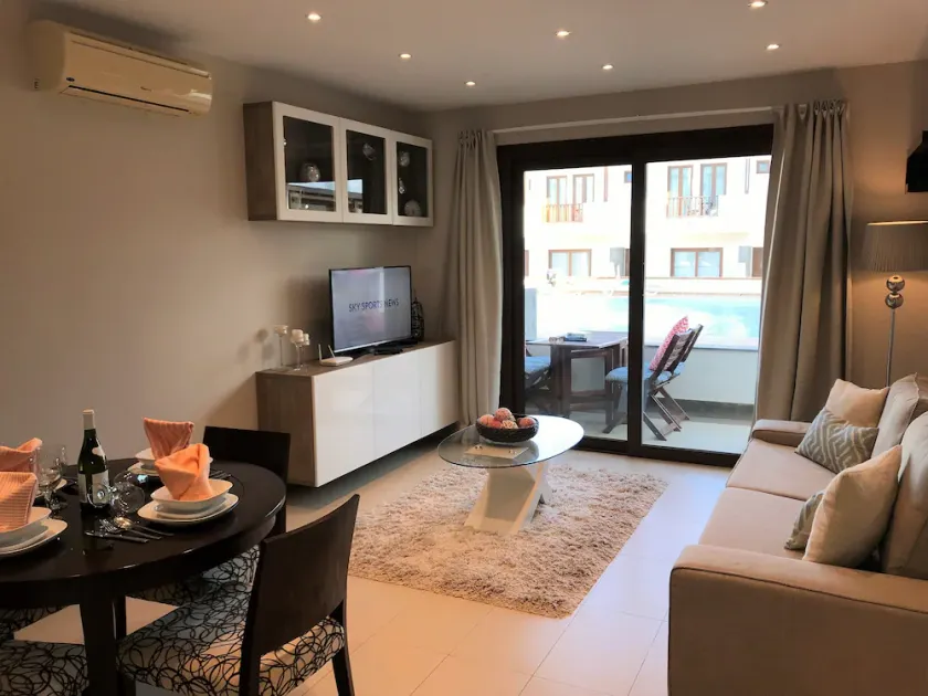 Bedøvelse 2 værelses duplex - Image 1