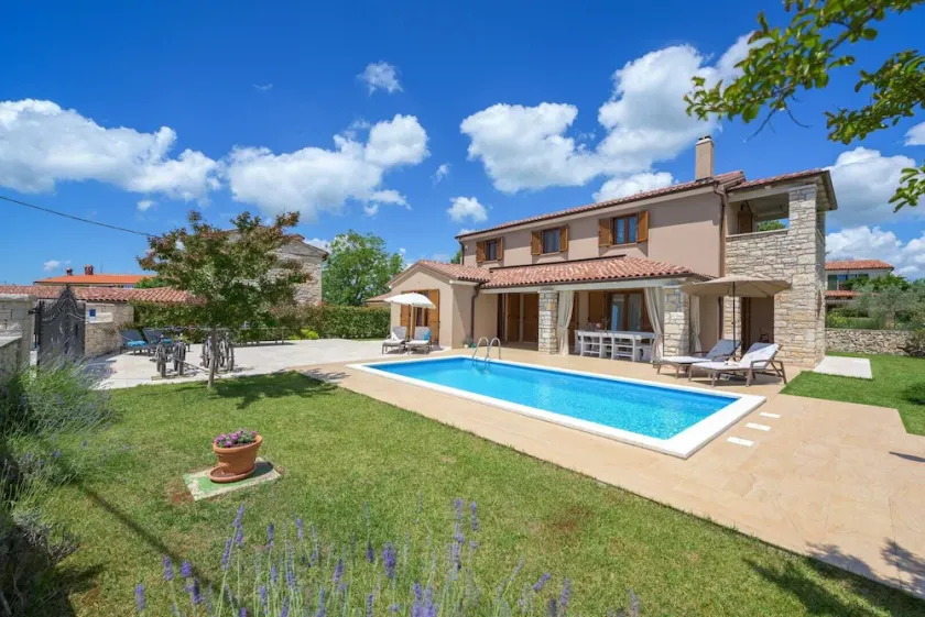 Villa Neo - Image 1
