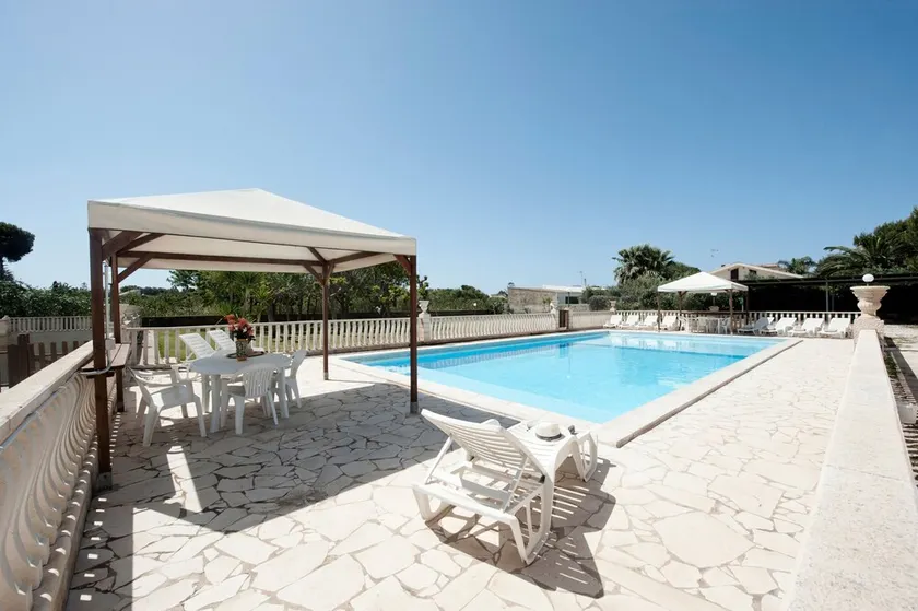Villa „Kaukana“ mit privatem Pool, WLAN und Klimaanlage - Image 1