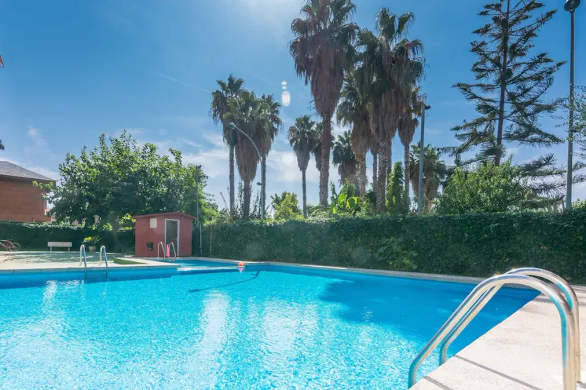 HomeHolidaysRentals Amaral - Image 1