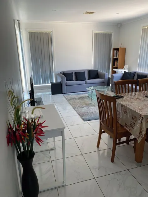 A Luxurious 3 Bedroom Executive Home-Private Retreat - Image 1
