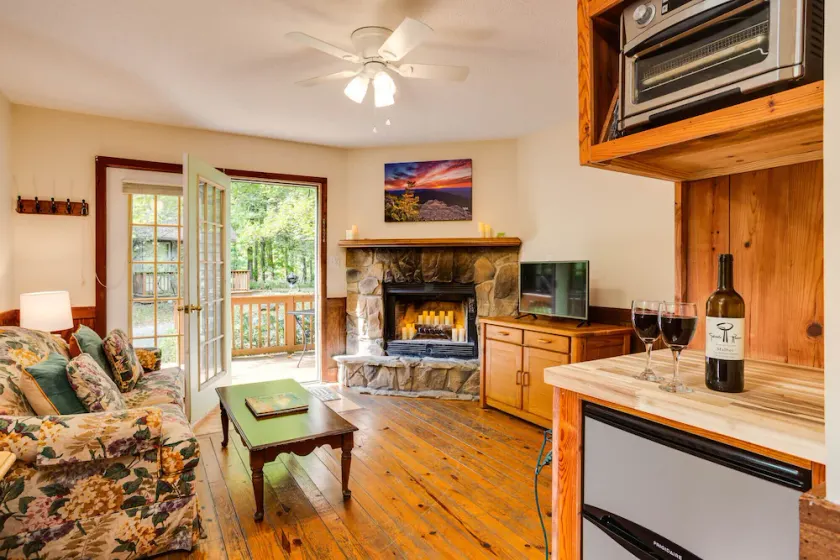 Kennedy Ridge Cabin--1BR, jacuzzi, kitchenette - Image 1