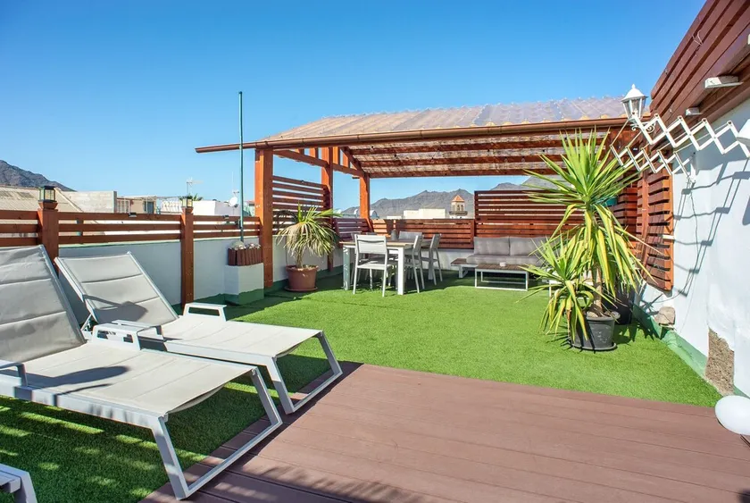 Vacation Home \"Casa La Meliana\" with Mountain View & Wi-Fi - Image 1