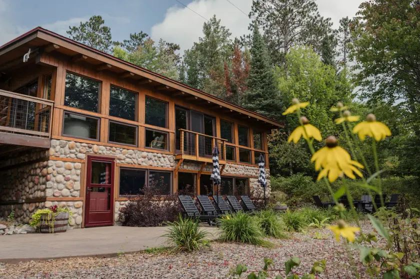 5 bedrooms 5 baths - Sand Beach - Sauna- WiFi- Park- Hot Tub- Fire Place- Hiking - Image 1