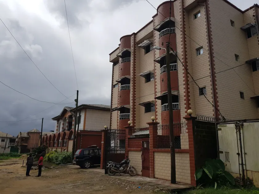 Makepe St Tropez Apartments - Orange Cam - Image 1