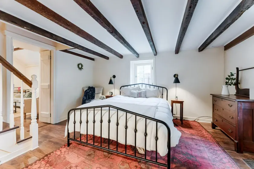 Cozy Spring House in Gorgeous Chadds Ford! - Image 1