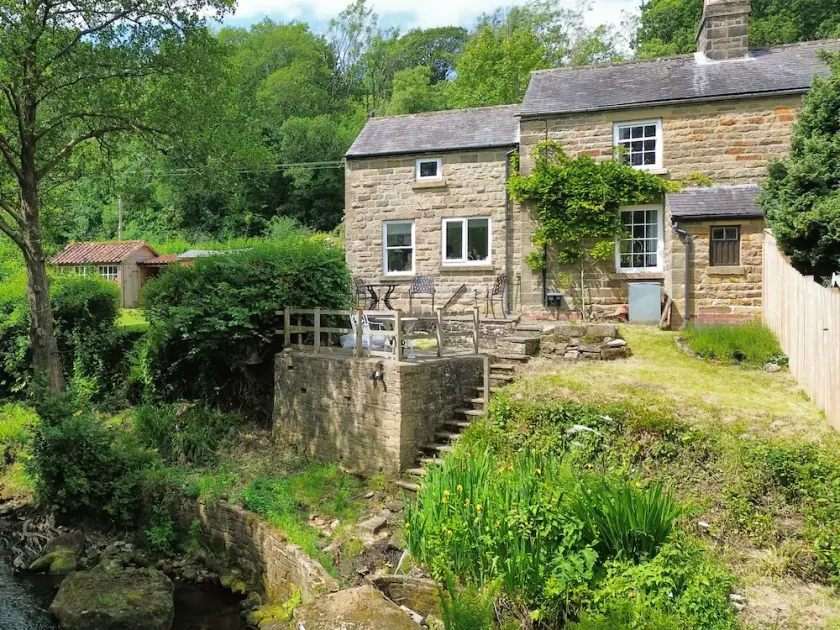 2 Whinstone Cottage - Image 1