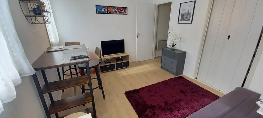 Le Zen -studio tout équipé- WIFI Fibre- centre ville avec parking - Image 1
