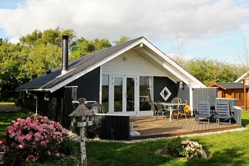 Holiday Home Tarm V - Image 1