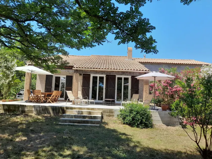 l'ASCOSU, spacious villa between sea and mountains - Image 1