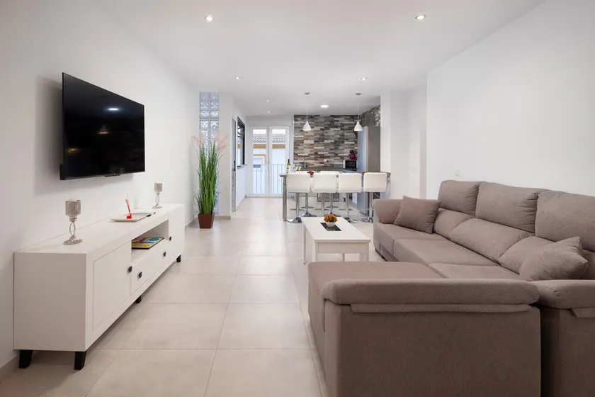 Apartment \"El Monte\" with Private Terrace & Wi-Fi - Image 1