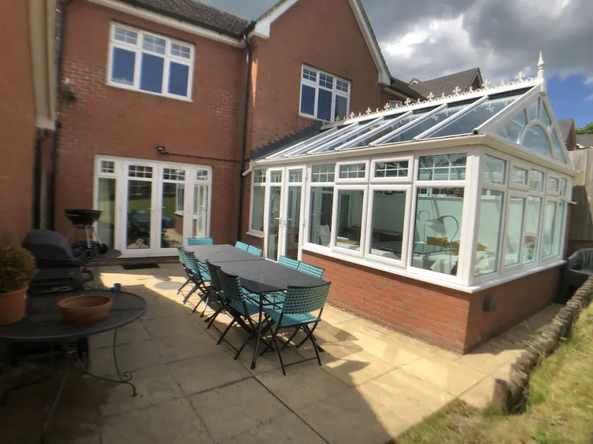 Banbury sleeps 10, easy access to Silverstone, NEC, Blenheim, Oxford & Stratford - Image 1