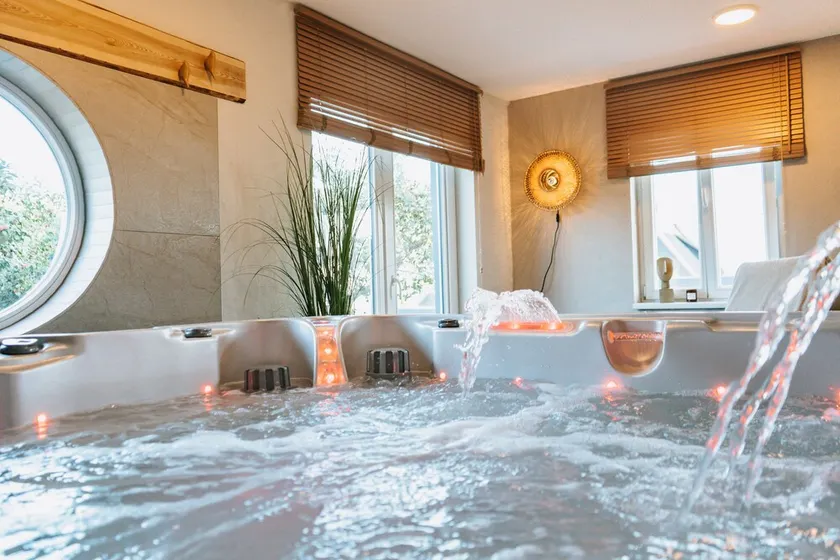 Ferienhaus mit Whirlpool und Sauna am Aventura Spielberg , Garten, Terrasse - Image 1