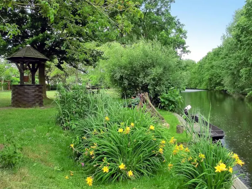Ferienhaus mit Wasserblick Lubben - Image 1