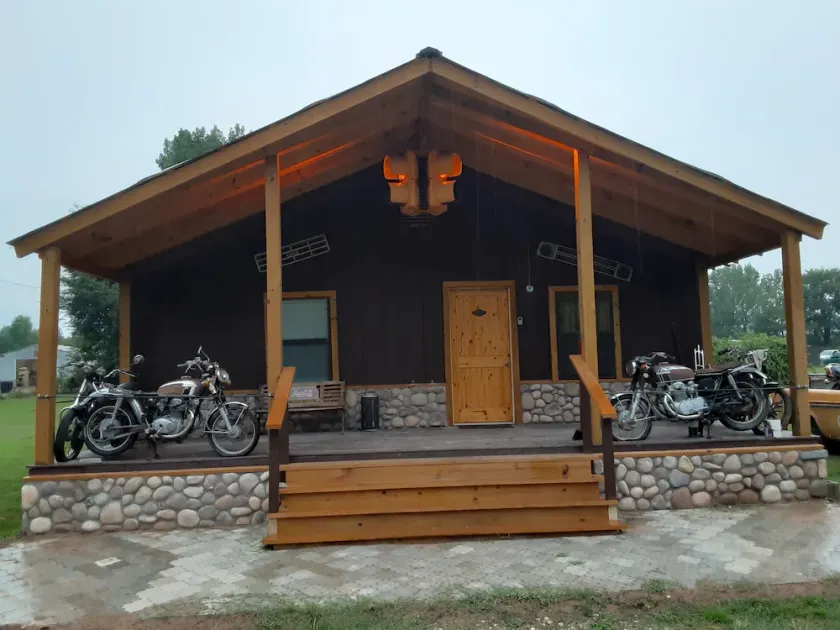 Classic Car Cabin, About 8 miles out of town. Please read the description. - Image 1