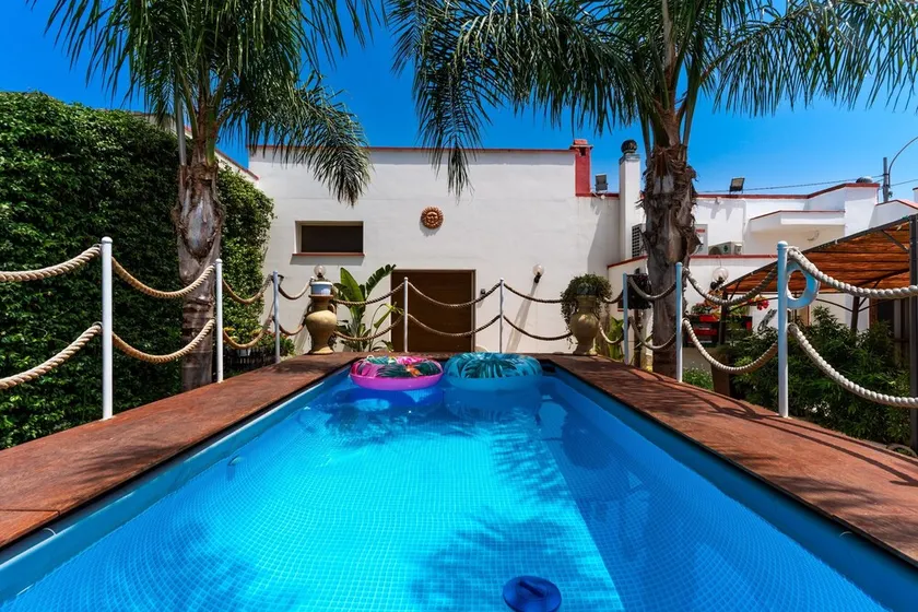 Casa Aurora Luxury Apartment - Image 1