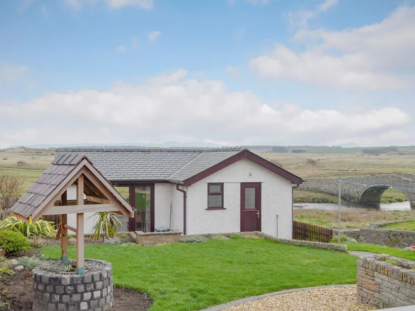 1 bedroom accommodation in Aberffraw, Anglesey - Image 1