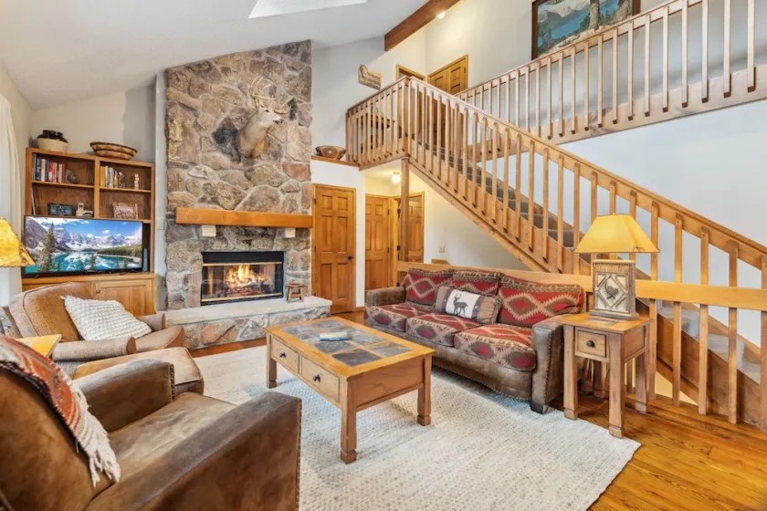 Bierhaus Cabin - Walk to RMNP, River Access! A/C.   - Image 1