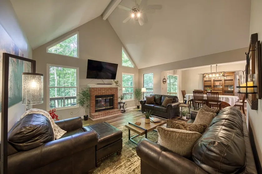 Cabin In The City - Hot Tub, Fire Pit & Forest Trails - Image 1