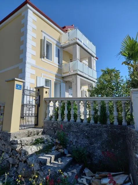 Studio apartment in Ika with balcony, air conditioning, WiFi, washing machine 5025-3 - Image 1