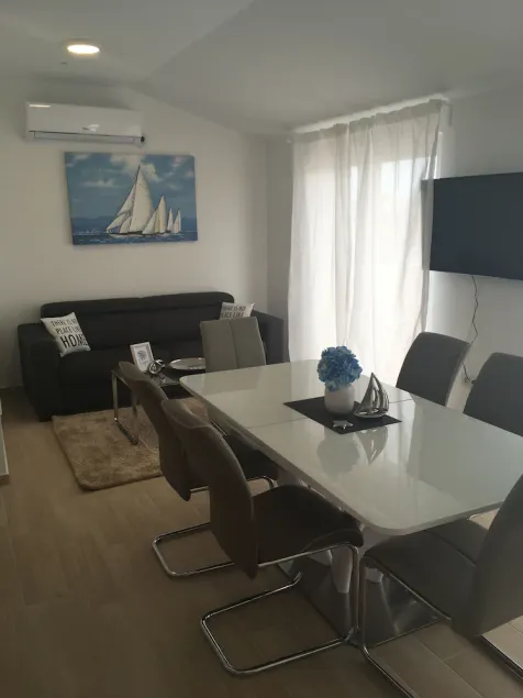Luxury Apartments Vučinić Pirovac - Image 1
