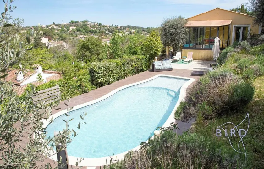 Pretty villa in greenery ecrin - Image 1