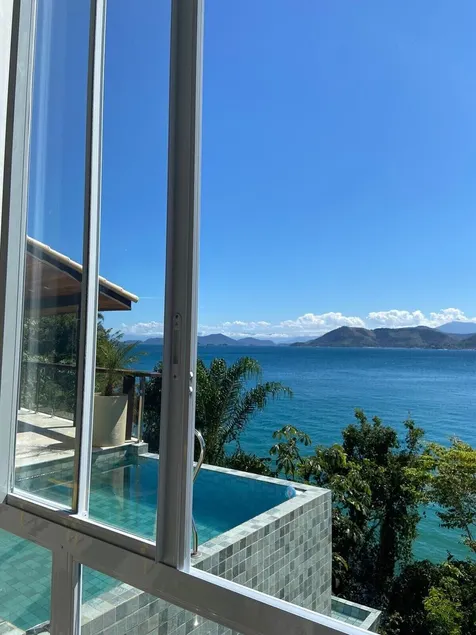 Ponta Leste - Beautiful house on the Angra coast in a gated community with a beach. - Image 1