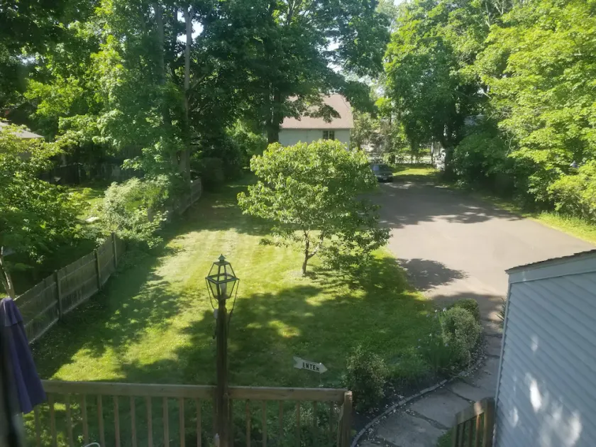 Enjoy a taste of New England in Historic Guilford Ct - Image 1