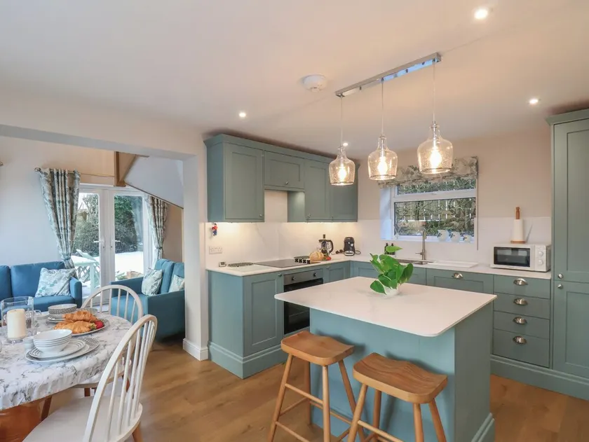 Cheyne Cottage - Image 1