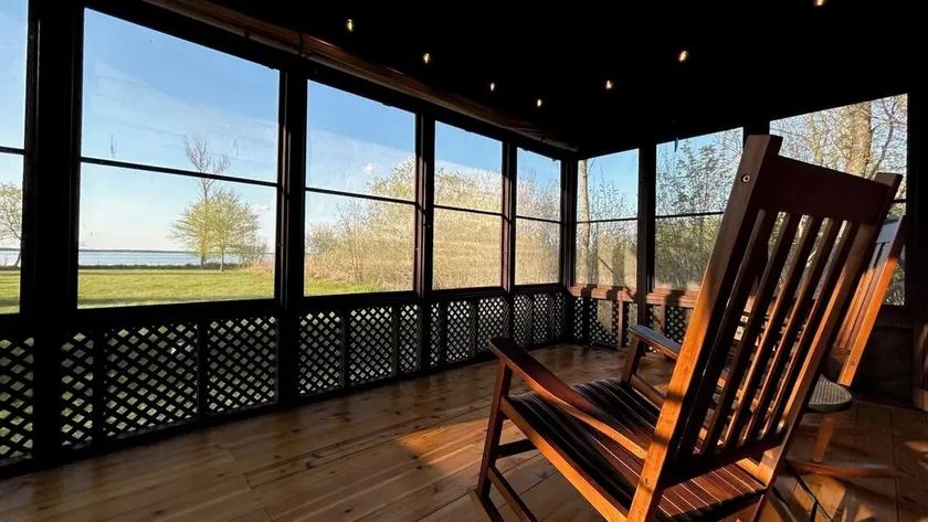 Lake Cabin - Image 1
