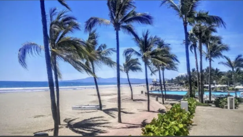 Grand Luxxe Junior Villa 1 Bedroom Platinum Benefits VIP Park Membership - Image 1