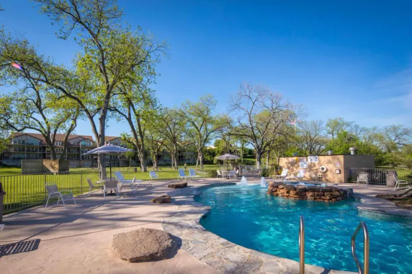 Waterwheel Oasis- 2bdr/2bth- Sleeps 6!! Perfect Location!! - Image 1