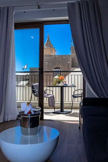 Adelphi Boutique Hotel - Image 1