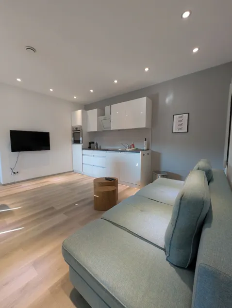 Modern vacation apartment on the horse farm 4-6 persons *W LAN, Smart TV* - Image 1