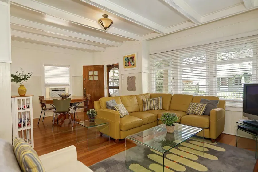 Wonderful Home in Beautiful Venice ☼ Extended Stay - Image 1