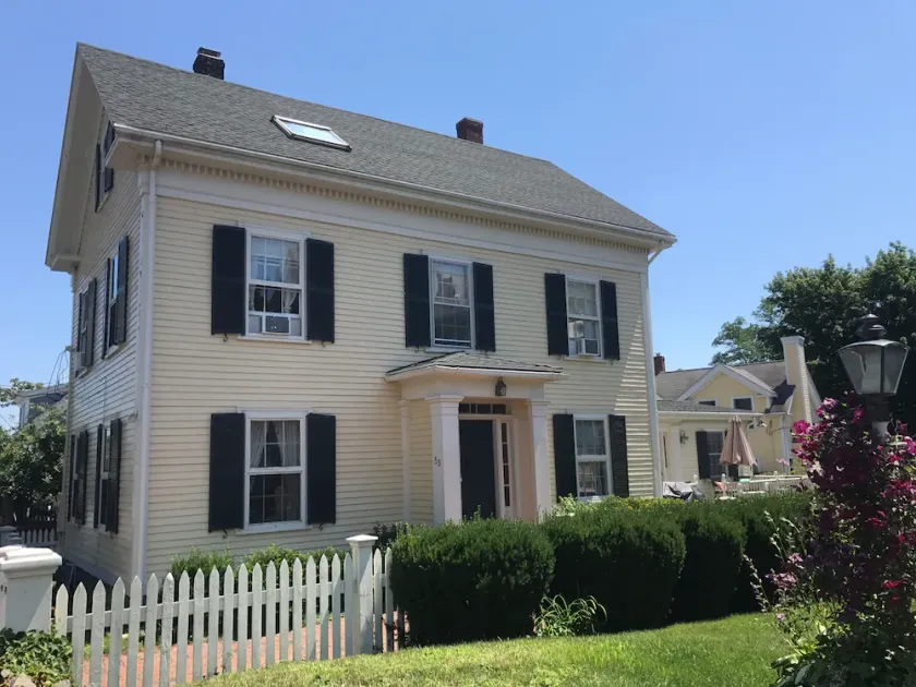 Walkable to Everything Great about Marblehead! Perfect for multiple families -12 - Image 1
