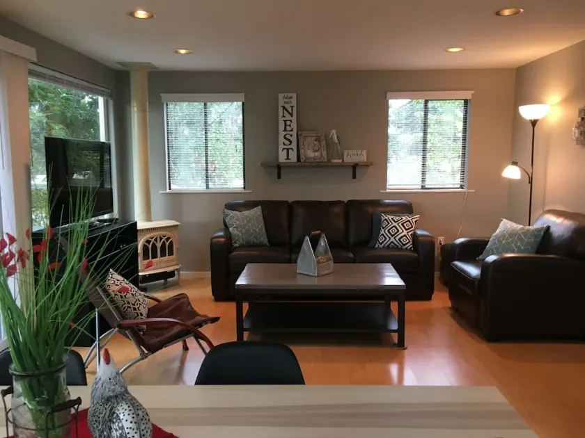 Private Cozy Cottage with view - Image 1