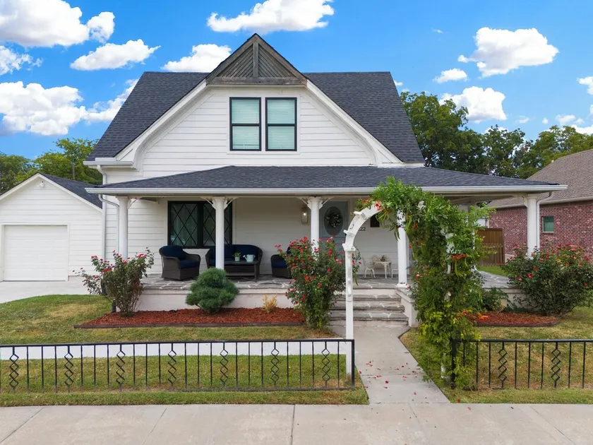 Rose District- Historical home near Tulsa - Image 1
