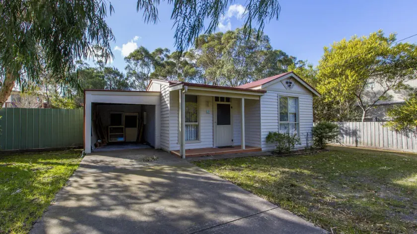 Compact and Comfortable on Toorak - Image 1