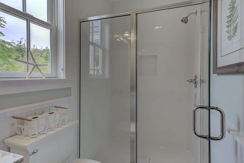 Seabrook Creekside Cottage | Hot Tub, Location 3BR | Sleeps 6, South Farm - Image 1