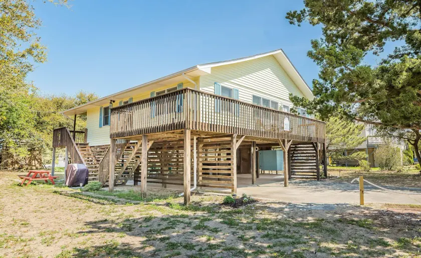 Landing Pad - Kill Devil Hills, Oceanside, 350 Yards to Beach, Flex Stays, 4 BR - Image 1