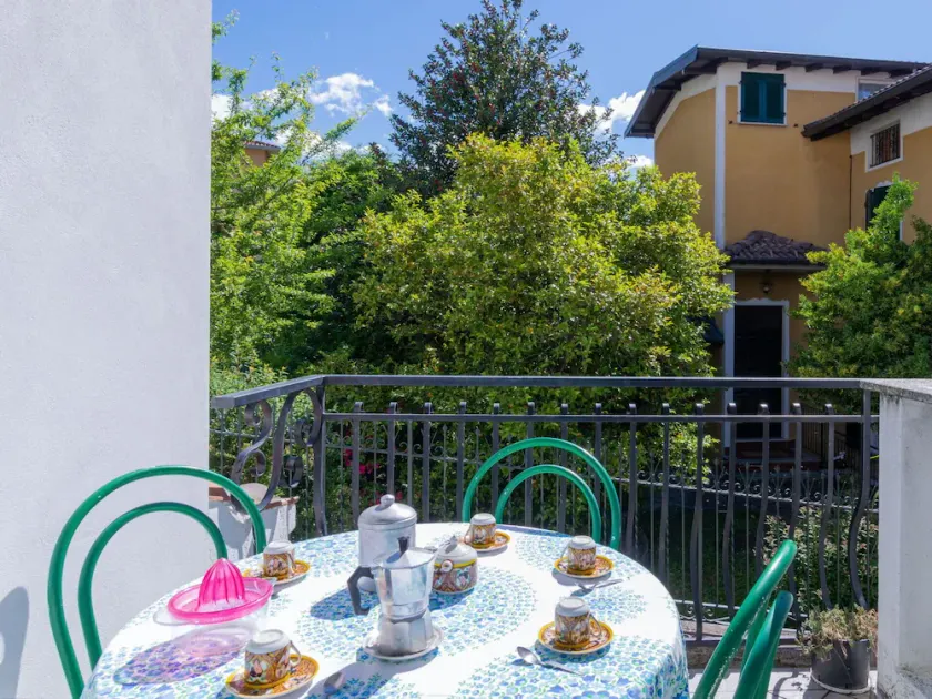 Nice apartment for 5 people with WIFI, TV, balcony and pets allowed - Image 1