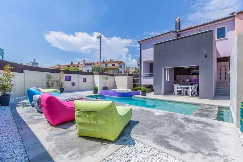 Villa med swimmingpool og fitness - Image 1
