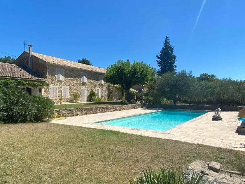 Charming Mas provençal with swimming pool, 1ha garden, quiet, 7 bedrooms, 14per - Image 1