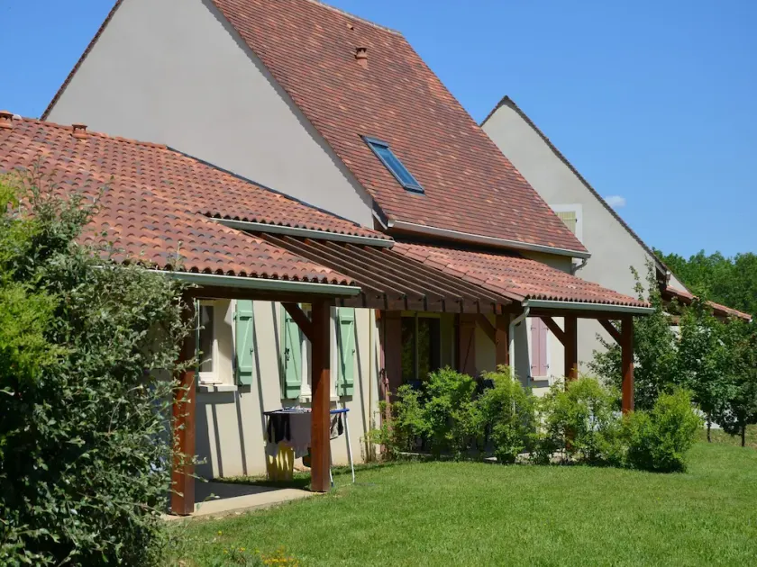 Villa à Lanzac avec jardin privé - Image 1