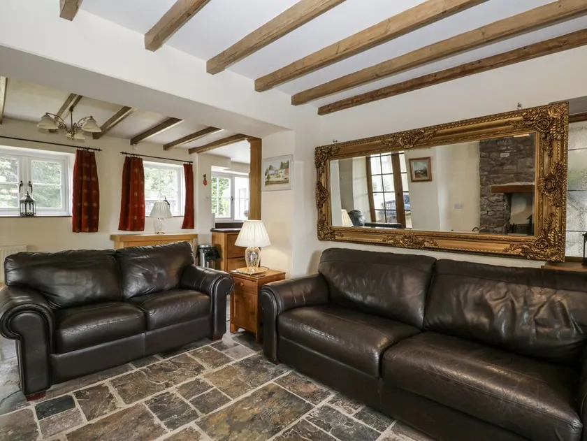 Woods Cottage - Image 1