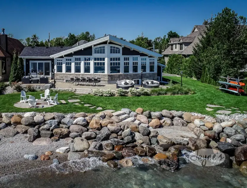 5 bdrm, 3 bath Beach Chalet! Steps to Georgian Trail! Georgian Bay Views! - Image 1