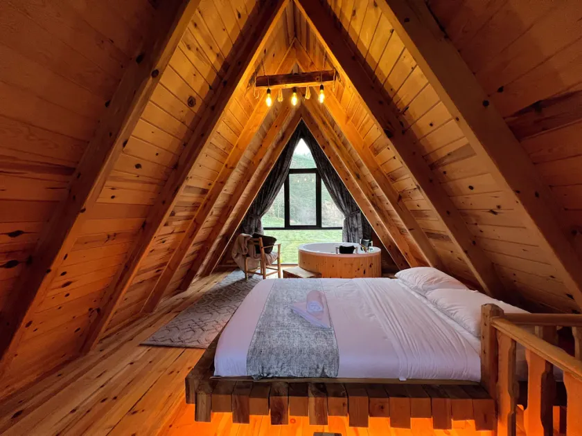 Rize Seversin Suit Bungalow - Image 1
