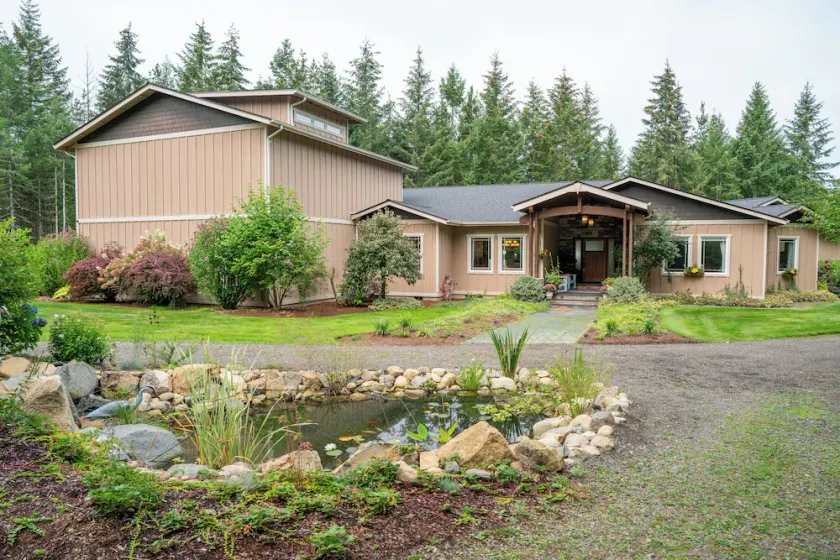 Large private retreat - Image 1